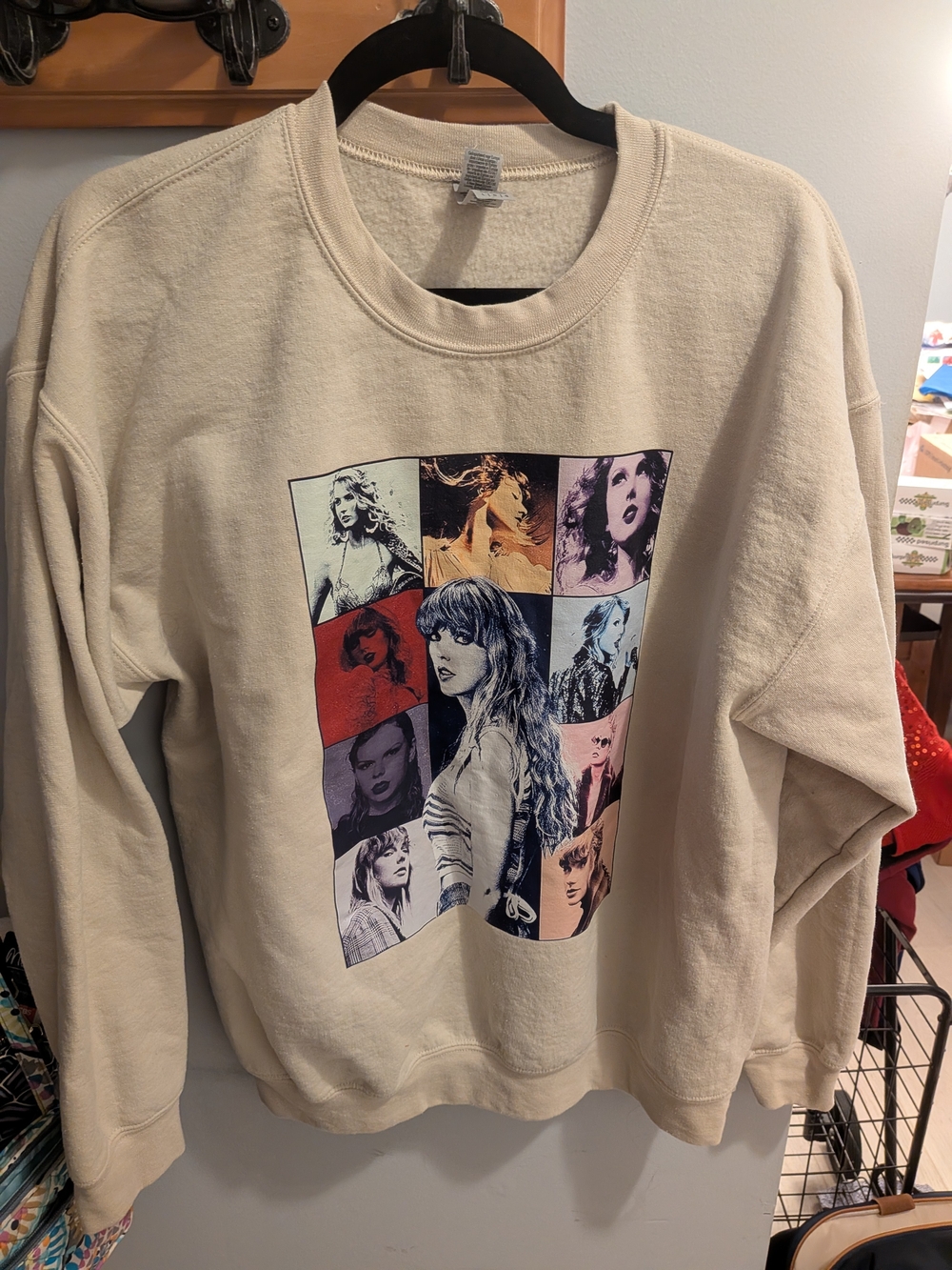 Taylor Swift Beige Crewneck Sweatshirt with Multicolor Photo Collage - Picture 7 of 7